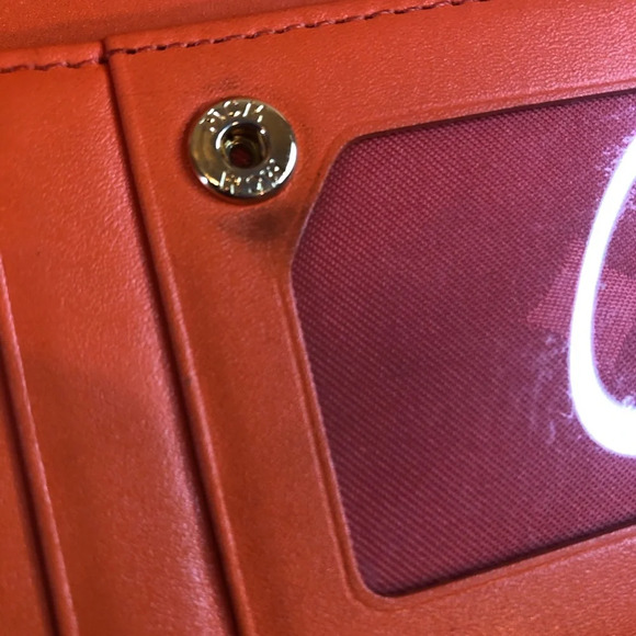 MCM Wallet - Picture 13 of 16